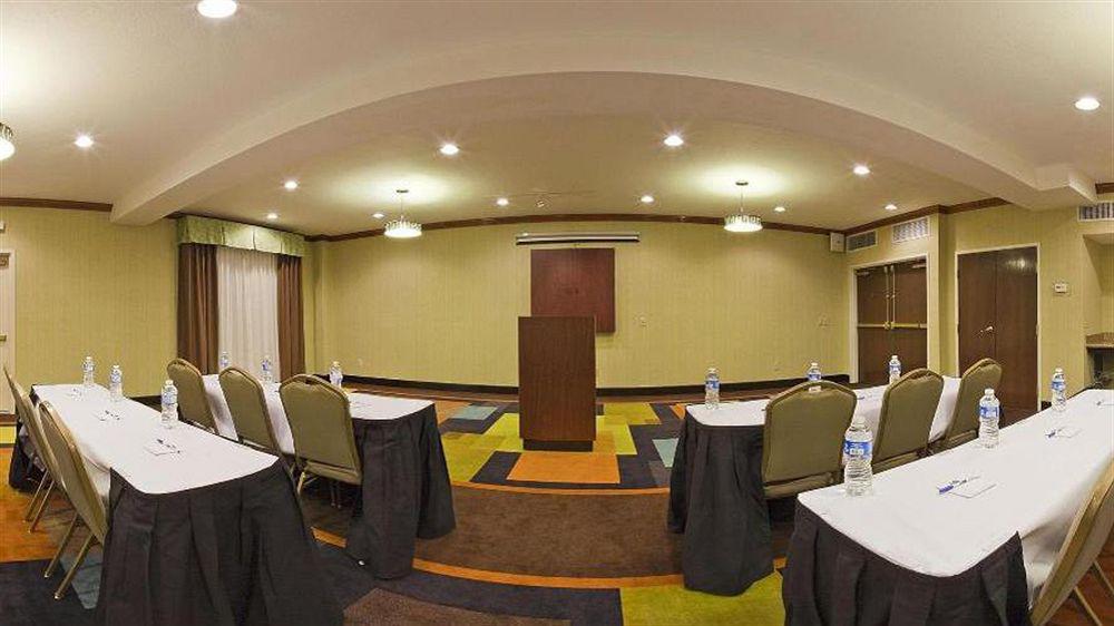 Holiday Inn Express Arlington Interstate 20 Parks Mall By Ihg Extérieur photo